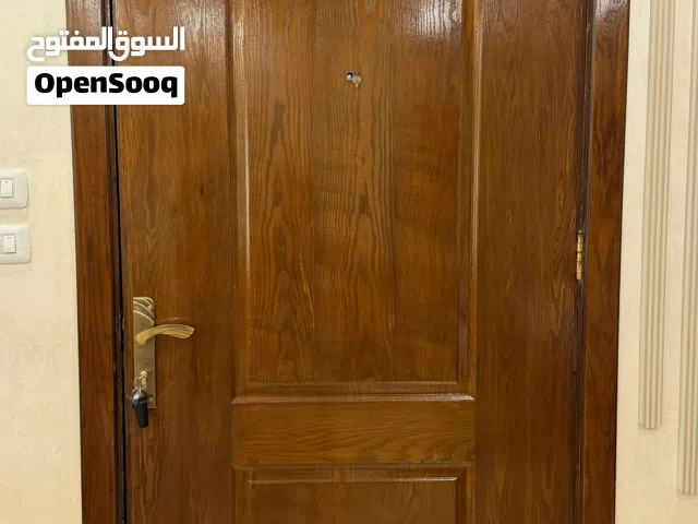 باب بحاله ممتازه مع الحلق