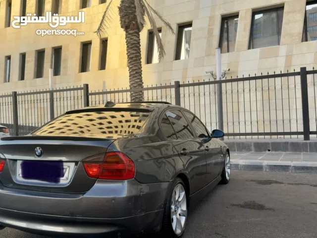 الون رمادي BMW E90 320i 2007