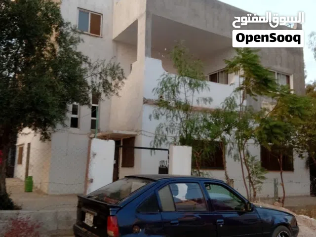 300 m2 More than 6 bedrooms Townhouse for Sale in Ramtha Romtha