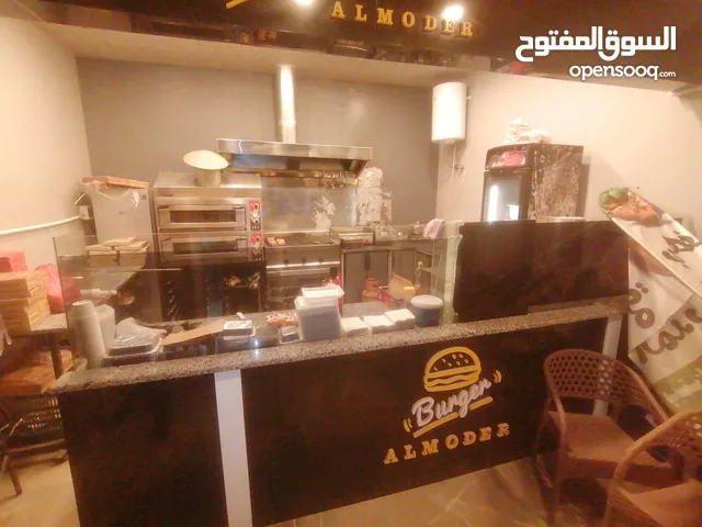 مقهى متكامل المعدات لأيجار