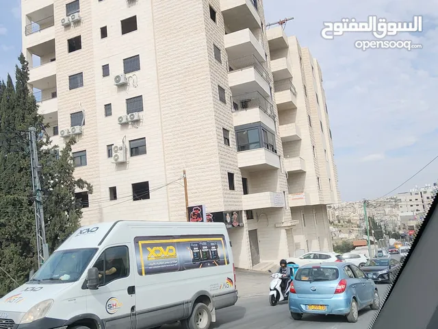 شقة 160 متر طابق اول وباركنج ارضي مع مصعد و اطلالة جميلة لا يوجد بناء امامك