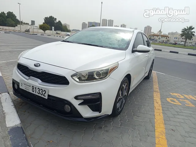 Sedan Kia in Sharjah