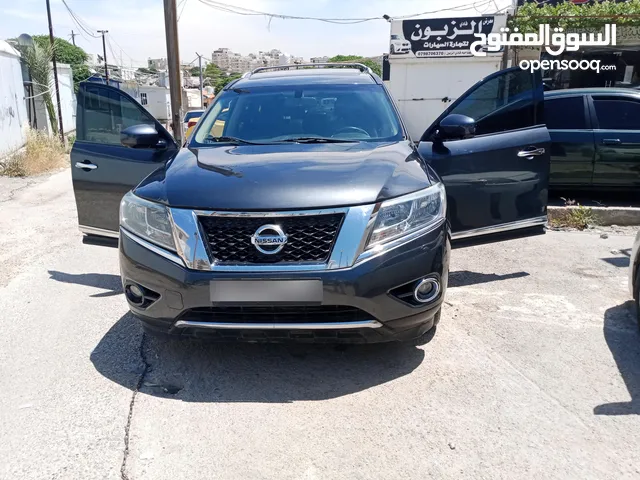 Used Nissan Pathfinder in Amman