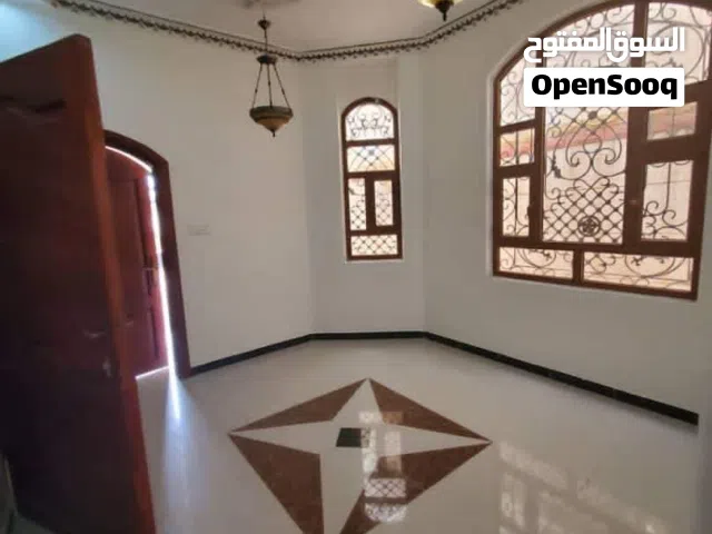 200 m2 4 Bedrooms Villa for Rent in Sana'a Asbahi