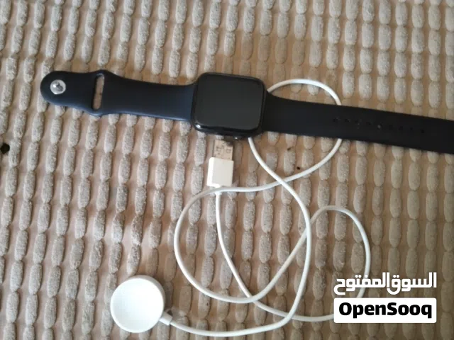 ساعة سمارت وتش شريتها ب30 دينار الساعة شغالة مافي فيها اشي امورها تمام سبب البيع بطلت استعملها