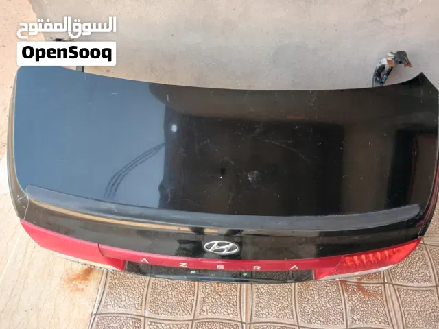 شنطه ازيرا زي ما موضح قدامك الشنطه الله يبارك