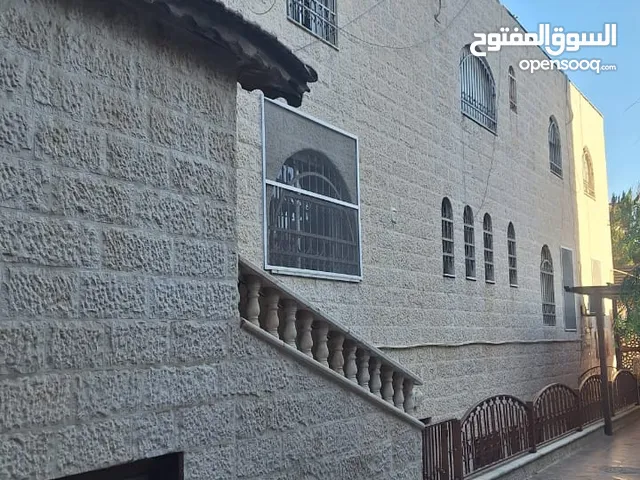 770 m2 4 Bedrooms Villa for Sale in Amman Al Rabiah