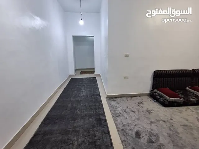 14 m2 2 Bedrooms Townhouse for Rent in Tripoli Ain Zara