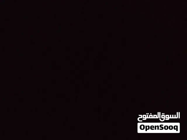 السلام عليكم اي حد عنده بلاستيشن يبي يبيع يكلمني ناخد في الألعاب الكترونيه بي سي زي الاكس بوكس