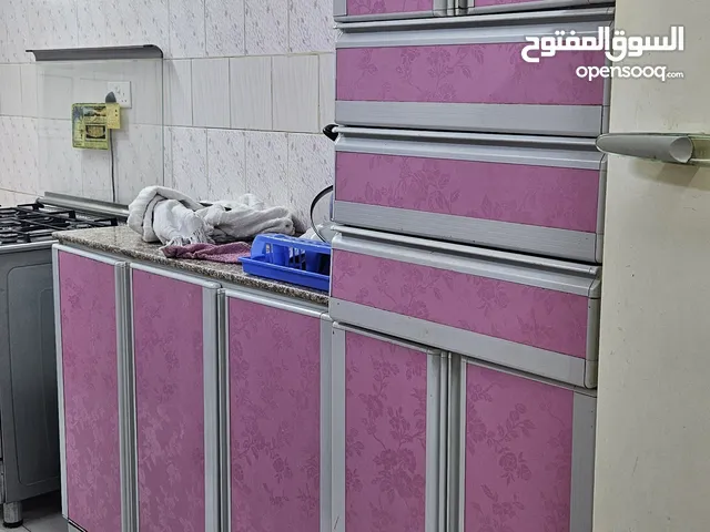 مطبخ المنيوم بحاله ممتازة 50دينار فقط