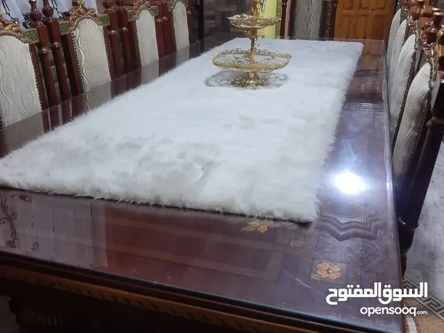 طاولة سفرة خشب زان تفصيل مرتبه وثقيله لوح زجاج حراري 10 كراسي