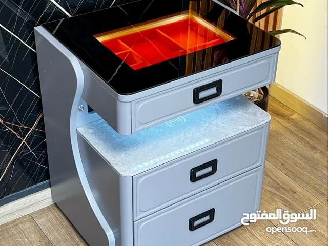 كومودينا الذكية مع خزنة