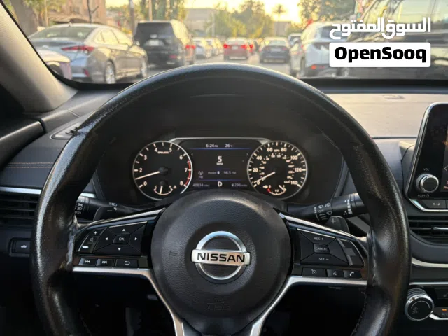 2019 نيسان التيما SR