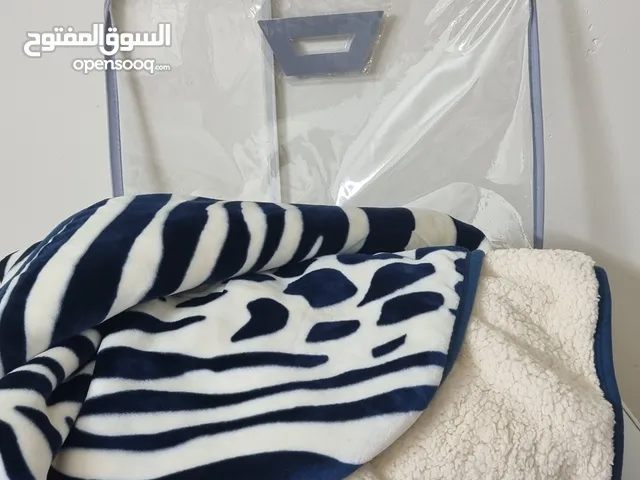 بطانيات عدد 3 سعر الواحدة 25 سيت مواعين عدد 76 قطعة  الف  طبلات عدد 3 بسعر 50    الف