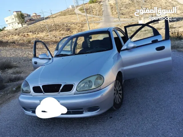 دايو لانوس 2002