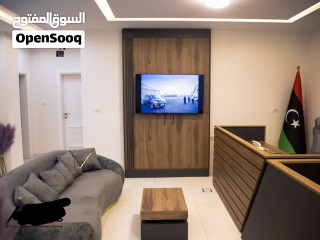 اثاث مكتبي لشركة شبه جديد