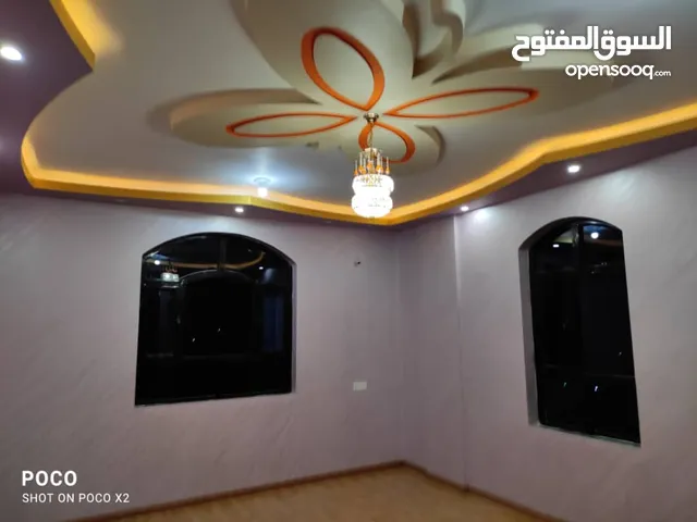190 m2 4 Bedrooms Apartments for Sale in Sana'a Bayt Baws