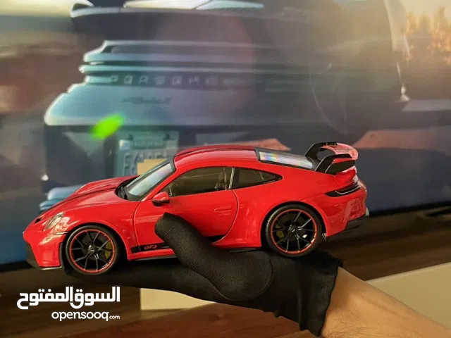 مجسم ، يتوفر لدينا مجسات سيارات