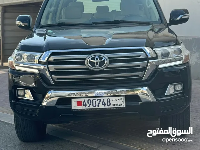 تويوتا لاندكروزر GXR V8