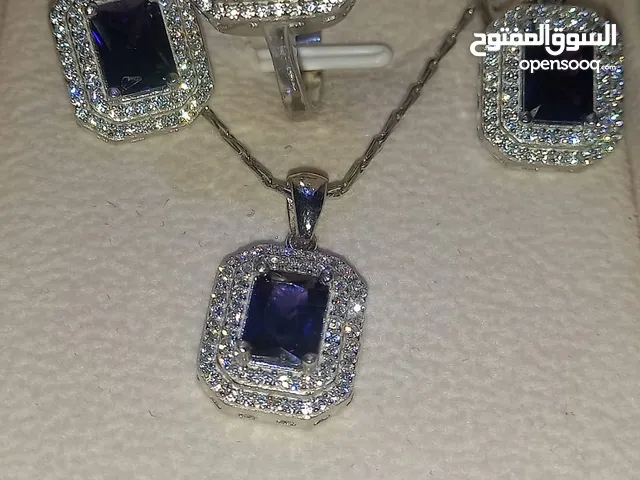 طقم نسائي كامل فضه اصلي عيار 925 مرصع بحجر الاماتيست البرازيلي
