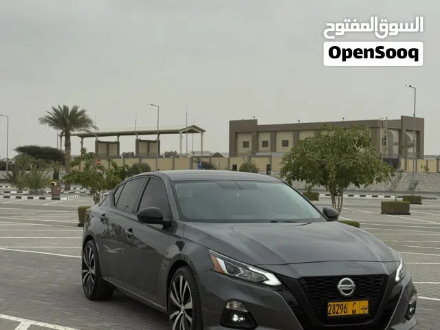 2019 نيسان التيما SR