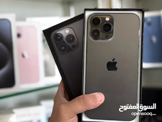 لفترة محدودة  : iPhone 13 pro max 256gb  هواتف  بحالة الوكالة بدون شموخ أو مشاكل مع ضمان و ملحقات