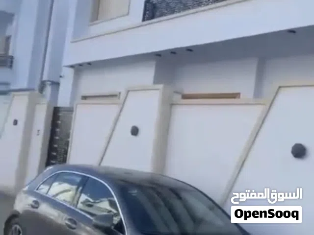 400 m2 More than 6 bedrooms Villa for Rent in Tripoli Ain Zara