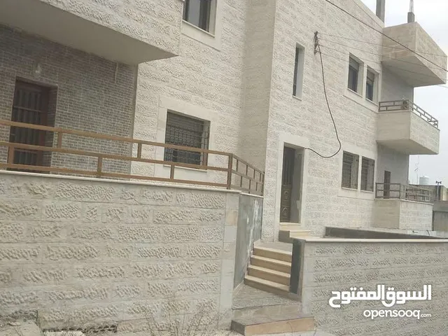 112 m2 4 Bedrooms Apartments for Sale in Salt Al Balqa'