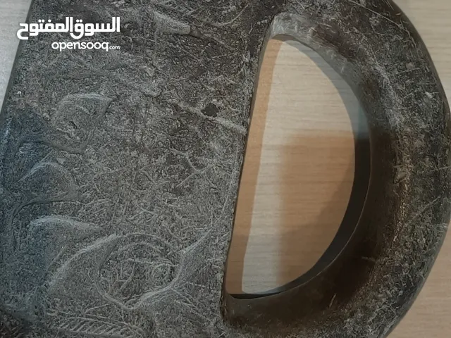 حجر قديم من حضارة جيروفت في إيران، عمره 5000 سنة.