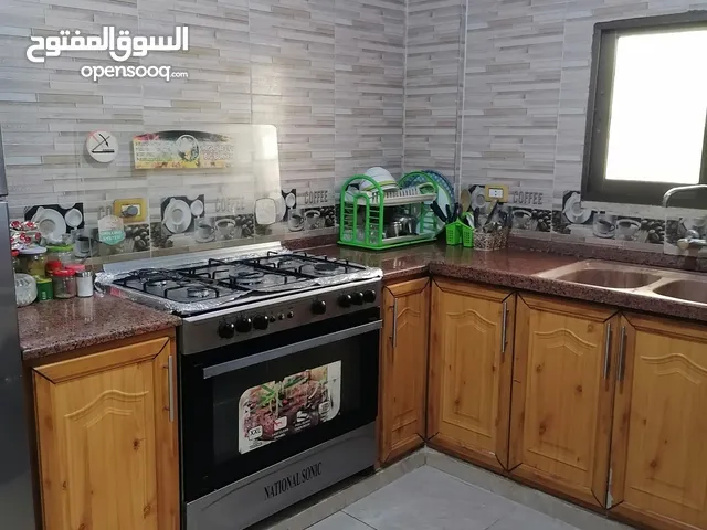 100 m2 4 Bedrooms Townhouse for Sale in Mafraq Al Mazzeh