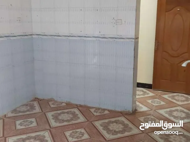 200m2 4 Bedrooms Townhouse for Rent in Basra Qibla