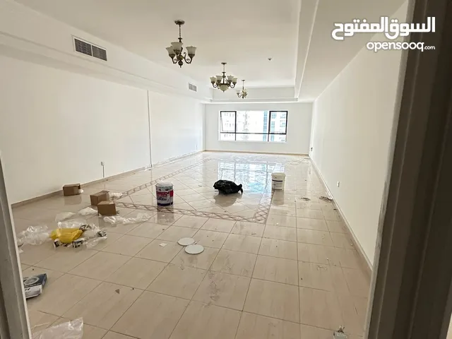 2400ft 3 Bedrooms Apartments for Rent in Sharjah Al Taawun
