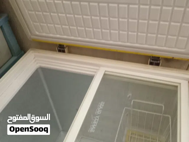 مجمده ممتازة جدا 210 لتر صناعة تركية ماركة UGUR