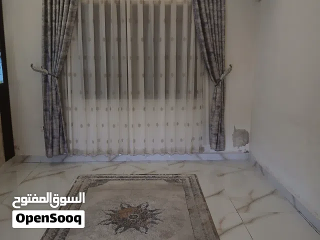 سجادة مع برادي