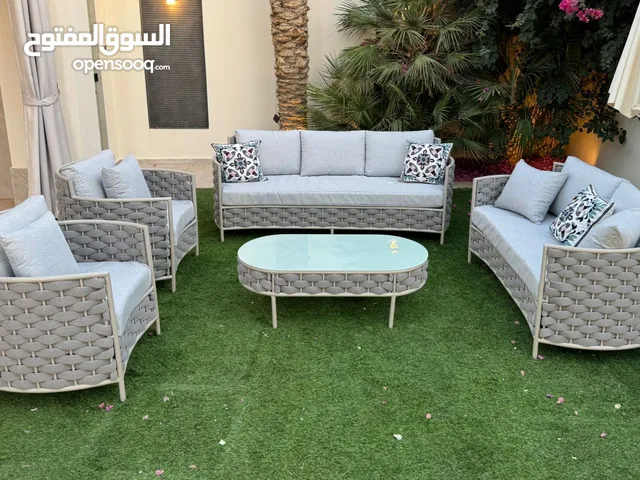 تجهيزات خارجيه لقعدات الصيف اطقم جلسات طاولات وكراسي مراجيح كراسي مسبح
