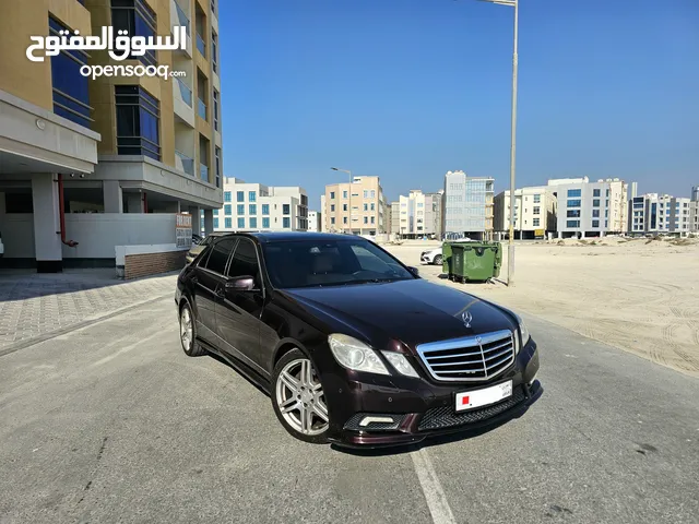 very clean inside and out, well-maintained and in excellent condition.AMG Kit