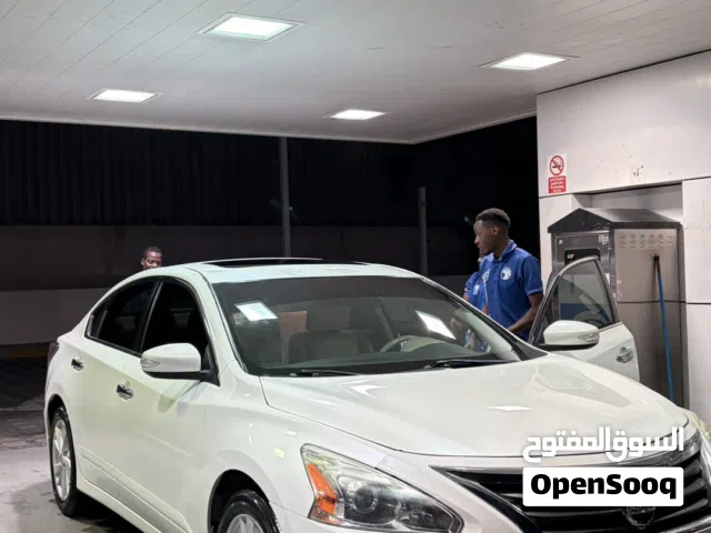 2015 نيسان التيما SL
