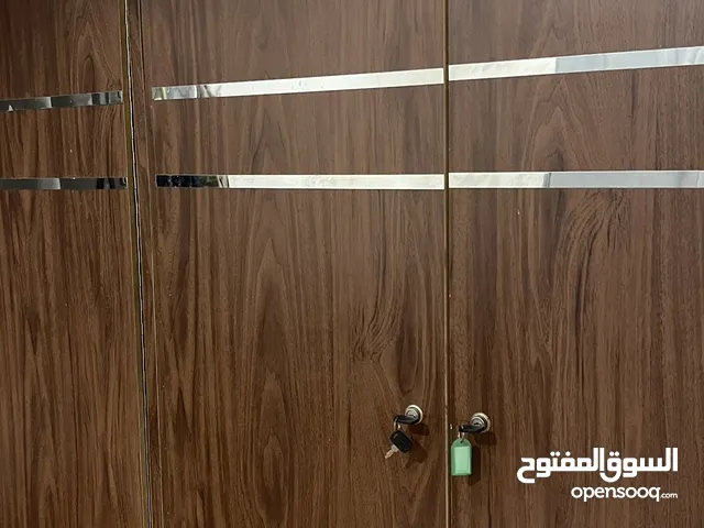 دولاب او كبت ملابس شبة جديد