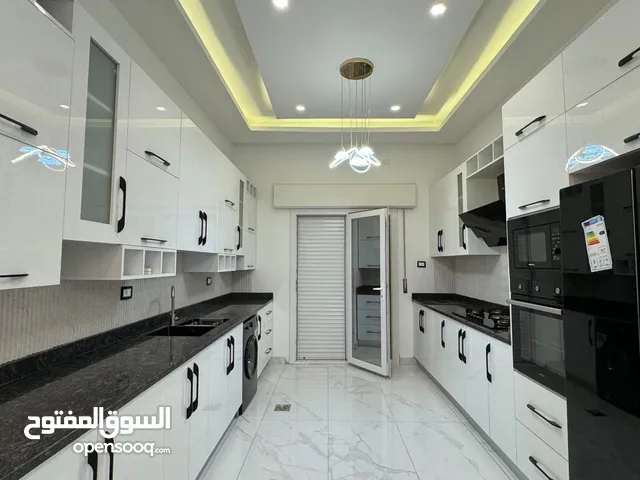 200 m2 4 Bedrooms Apartments for Rent in Tripoli Al-Serraj