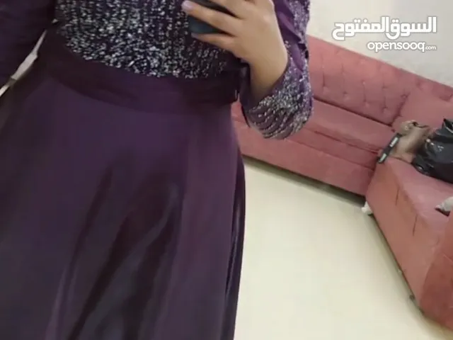 فستان سهره لون نهدي عدد 2 كل واحد شكل (شرعي ) فستان سهره لون ذهب