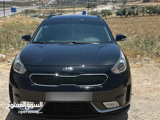 كيا نيرو تورينج 2017