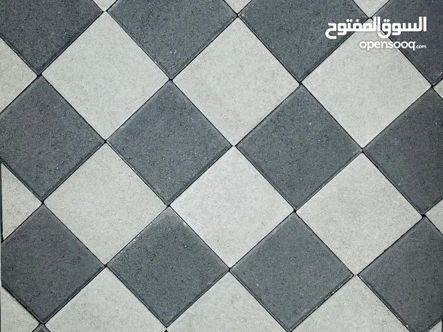 إنترلوك مربع أوتوماتيكي رصاصي وأسود مع التوصيل لجميع ولايات السلطنة