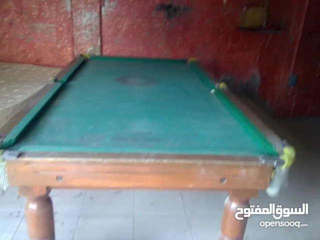 طاولة بلياردو