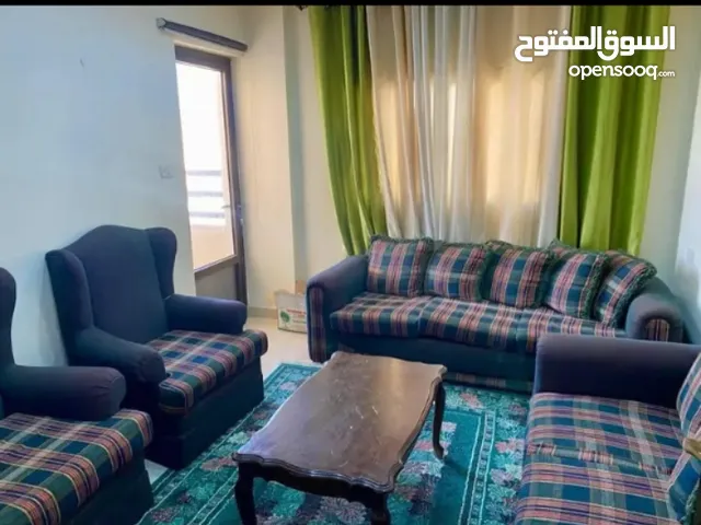 طقم كنب شبه جديد نظيف