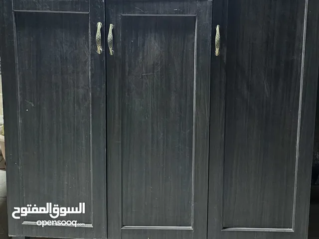 Shoe Rack, 3 door with draw in good condition