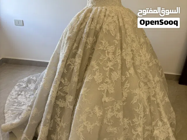 شروه فساتين زفاف للبيع