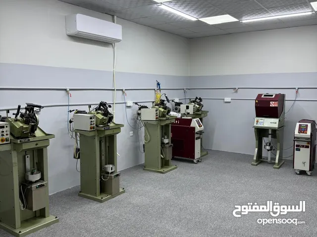 GOLD CHAIN MAKING FACTORY Luxury brand new factory ready condition