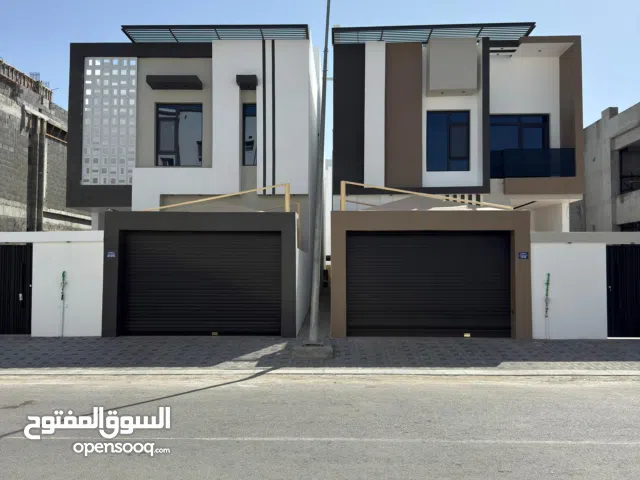 فله فخمه للبيع مرتفعات العامرات الاولى بالقرب من الخدمات فرصة للشراء