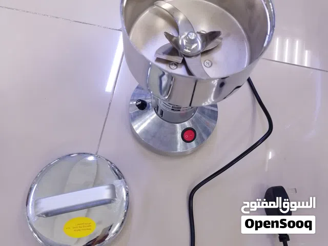 طحانة او خلاط  3000واط محرك نحاس   قويه جدا