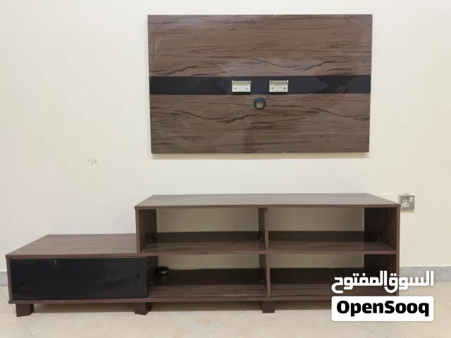 طاولة التلفاز